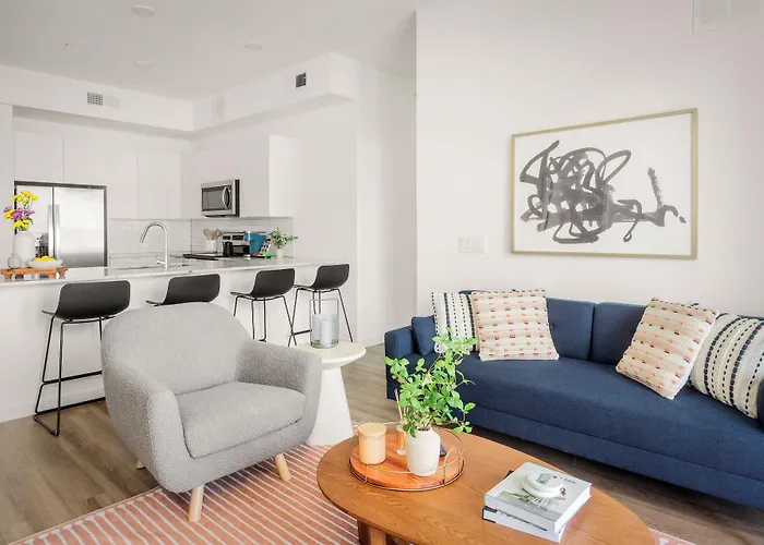 Mint House - Midtown Apartahotel 4*